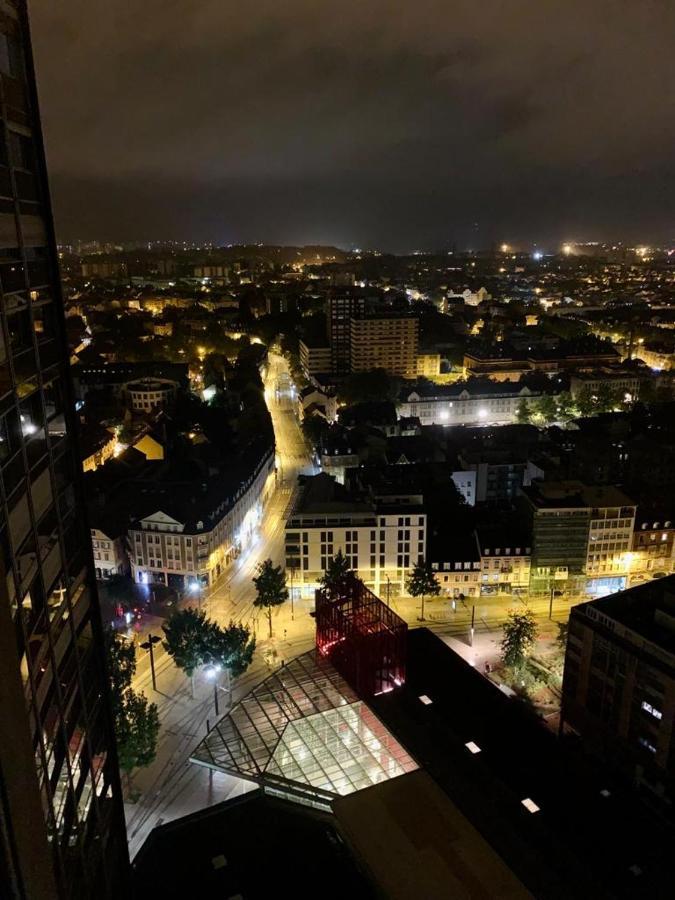 Grand Appartement 2 Chambres 5 Pers Max, Vue Panoramique Avec Parking Mulhouse Ngoại thất bức ảnh